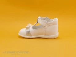 MKids MELSI Blanc - Fleur Tulle - Chaussure Montant BEBE Fille 11 MKids MELSI Blanc - Fleur Tulle - Chaussure Montant BEBE Fille -Skechers Boutique cd24607c73b9e66c561f35ea11d5d5ef img 2940.jpg 132126