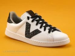 Victoria 125244 Blanc - Glitter Noir - Basket Mode 13 Victoria 125244 Blanc - Glitter Noir - Basket Mode -Skechers Boutique cd24607c73b9e66c561f35ea11d5d5ef img 5613.jpg 166347