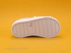 Puma JADA - 383760Y01 - Holo White - Basket Basse Fille -Skechers Boutique cd24607c73b9e66c561f35ea11d5d5ef img 5681.jpg 166646