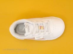 Puma JADA - 383760Y01 - Holo White - Basket Basse Fille -Skechers Boutique cd24607c73b9e66c561f35ea11d5d5ef img 5683.jpg 166650