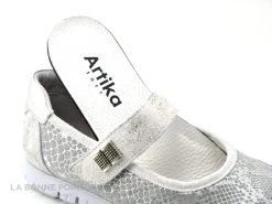 Artika MENOURE Silver 862001 - Ballerine Argent Avec Bride A Scratch -Skechers Boutique cd24607c73b9e66c561f35ea11d5d5ef img 6673.jpg 179583