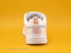 Champion ANGEL S32197 - Basket Fille Blanche - 3 Velcros 12 Champion ANGEL S32197 - Basket Fille Blanche - 3 Velcros -Skechers Boutique cd24607c73b9e66c561f35ea11d5d5ef img 7451.jpg 168548